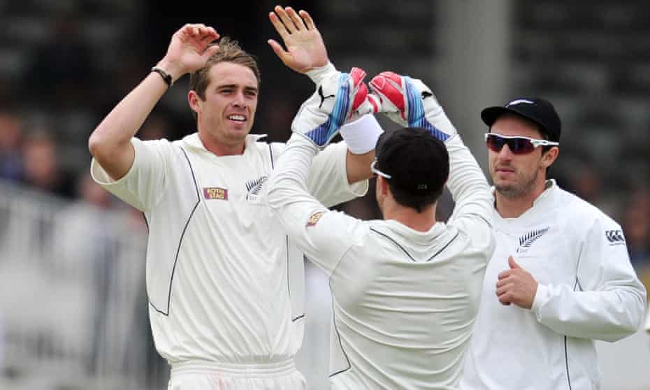 Tim Southee célèbre le guichet de Steven Finn lors du premier Test chez Lord's en 2013