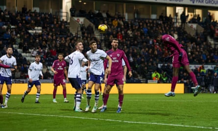 Iké Ugbo heads Cardiff’s winning goal at Preston