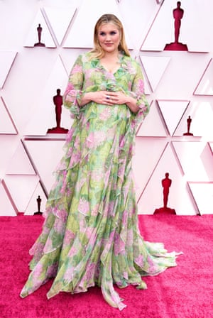 Oscars 21 Red Carpet In Pictures From Carey Mulligan To Daniel Kaluuya Fashion The Guardian Oscars 21 Red Carpet In Pictures From Carey Mulligan To Daniel Kaluuya Fashion The Guardian