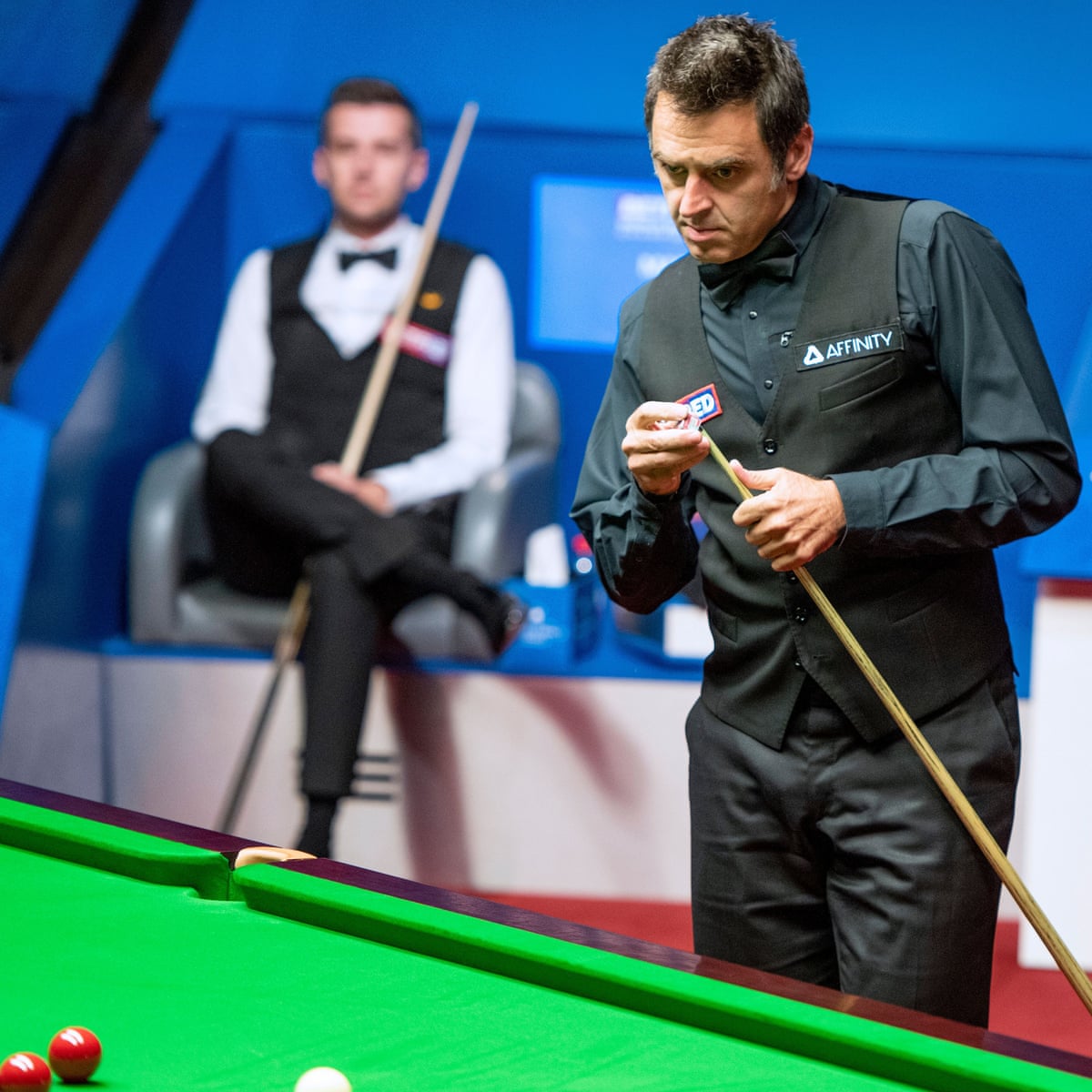 Ronnie O Sullivan Leads Mark Selby In Semi Final Hit By Worst Kicks Ever Sport The Guardian