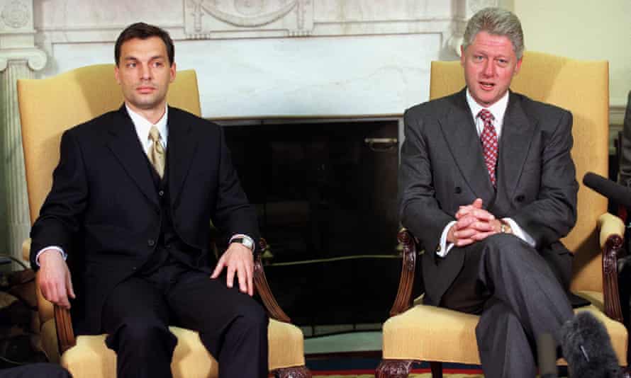 Bill Clinton and Viktor Orbán at the White House in 1998.