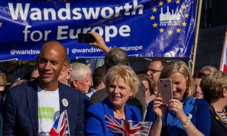 Tory MPs Anna Soubry and Sarah Wollaston with Labour MP Chuka Umunna at the People’s Vote march.
