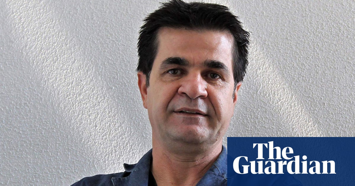 Film-maker Jafar Panahi begins hunger strike in Iranian prison