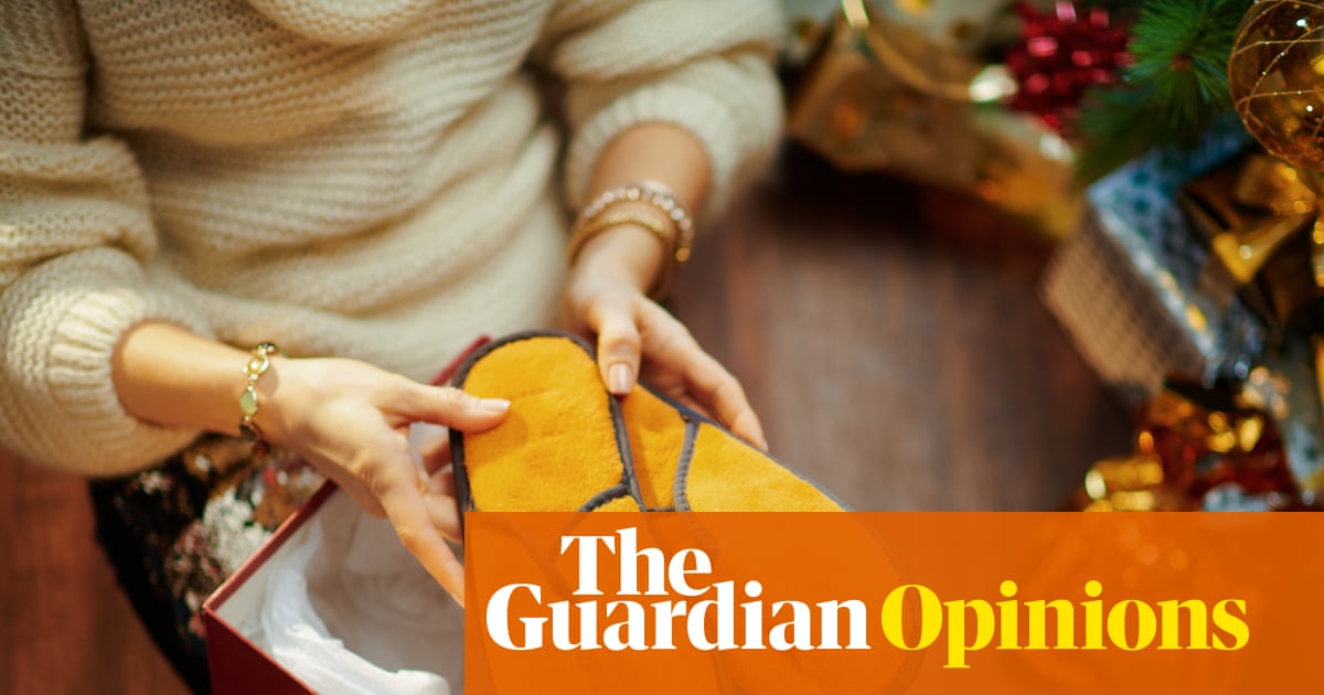 Received an unwanted gift? Here is your failsafe guide to how to respond | Polly Hudson