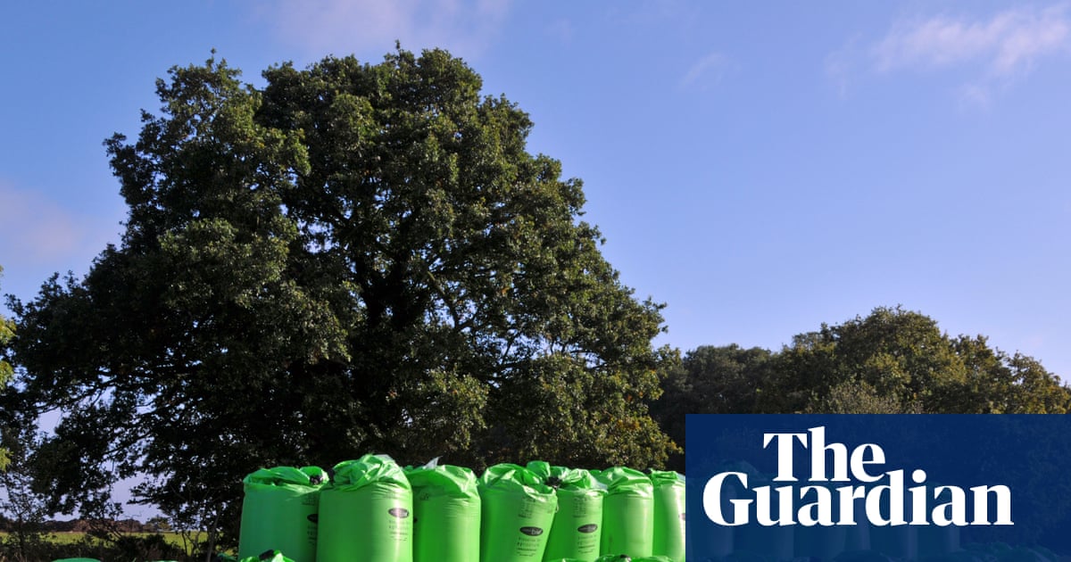 Thousands of tonnes of toxic landfill liquid added to sewage and spread on English farms