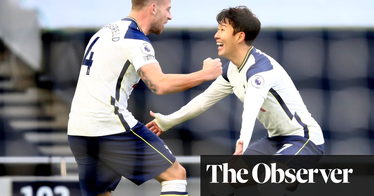 Harry Kane and Son Heung-min score as Tottenham beat Leeds to go third