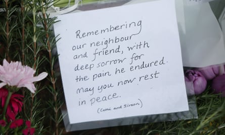 Note to ‘our neighbour and friend’ left near the Bibby Stockholm