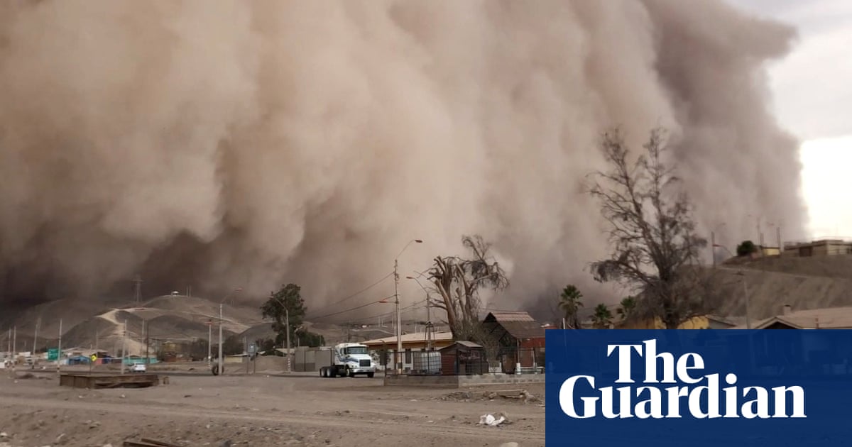Sandstorm engulfs commune in Chile’s Atacama desert – video