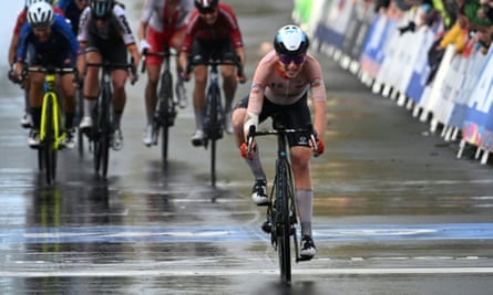 Annemiek Van Vleuten rides to victory in the women’s road race in Wollongong, Australia, in September. She’ll be hoping for more glory in Glasgow next year