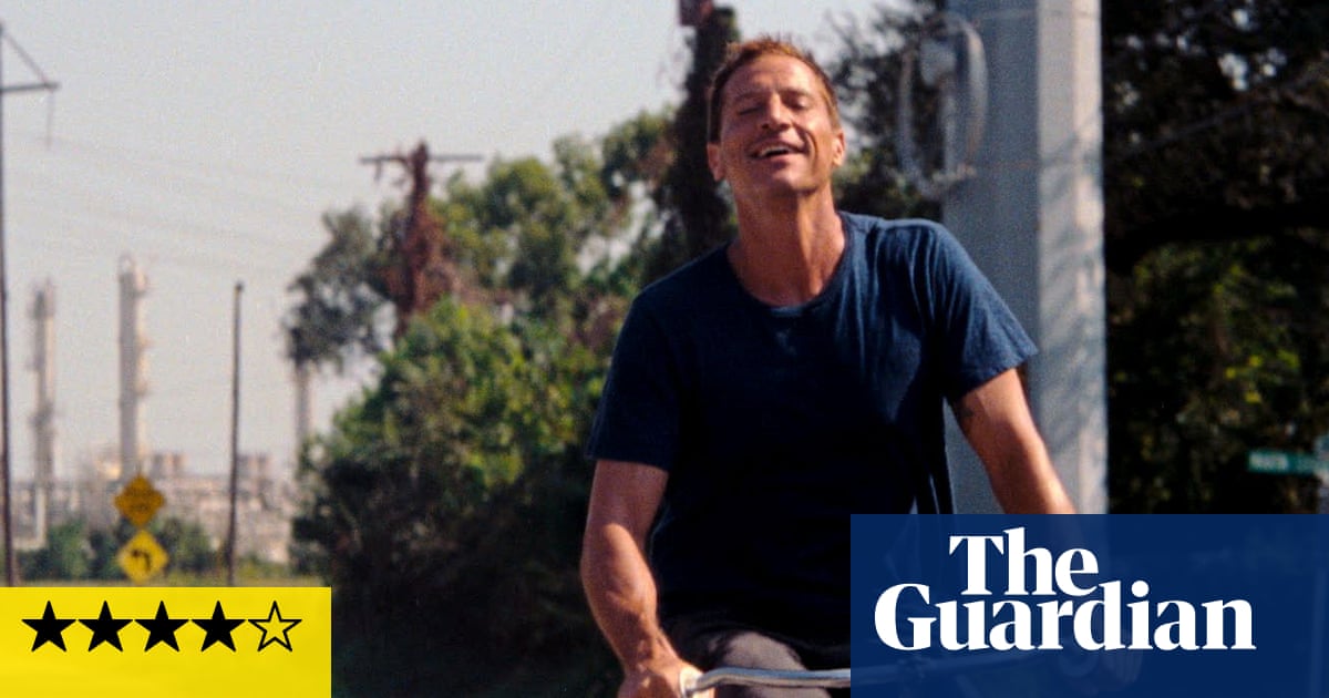 Red Rocket review – Sean Baker’s vivid study of a washed-up porn star