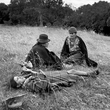 Jovencita con su mamá y una vecina – Luz Marina with her mother and a neighborWhen I visited Colombia in November 2025, I reunited with Luz Marina. She is now in her fifties and has become a champion runner. She lives in Bogotá with her husband and three children, one of whom is an experimental musician.