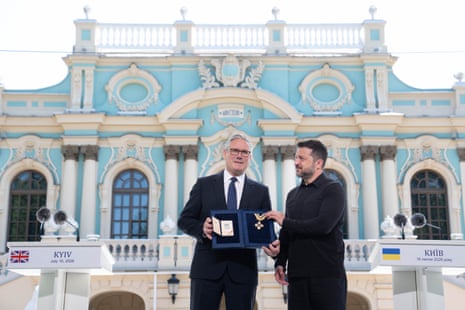 Keir Starmer recieving Ukraine’s Order of Freedom from Volodymyr Zelenskyy. It is the second time this week he has received an international honour; in Paris on Tuesday he was given the Légion d’honneur.
