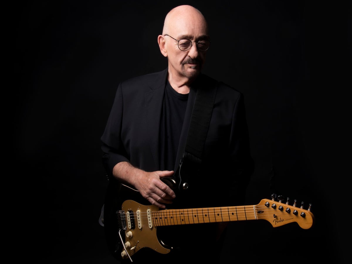 DAVE MASON (TRAFFIC) SE VE OBLIGADO A CANCELAR UNA GIRA POR GRAVES PROBLEMAS CARDIACOS Traffic's Dave Mason: 'On one level, I could hate every one of them' | Music | The Guardian