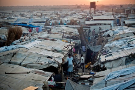 Makeshift shelters at the UN camp in Malakal, 7 December 2016, which is now home to more than 33,000 people from the Nuer and Shiluk tribes.