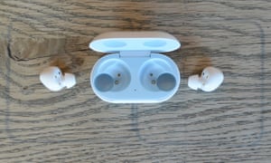 truly wireless earbuds buyers guide - samsung galaxy buds