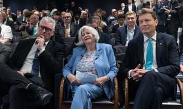 Reform UK party leader Richard Tice (R), politicians Ann Widdecombe (C) and Lee Anderson (L) 