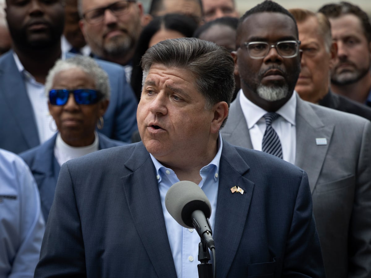 Illinois governor hits back after Trump mocks his weight: 'It takes one to know one' | US news | The Guardian