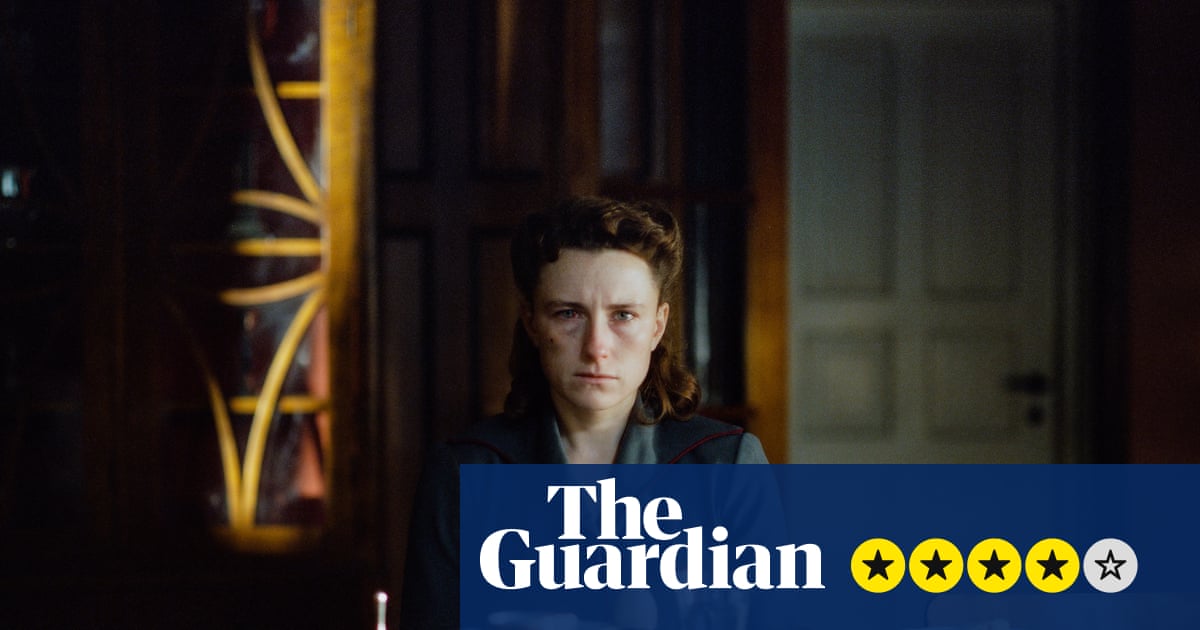 Woman Unknown review – postwar paranoia with some deliciously dastardly Du Maurier touches
