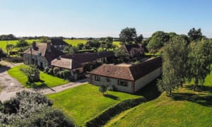 Canute Cottages, Chichester Harbour on a sunny summer's day