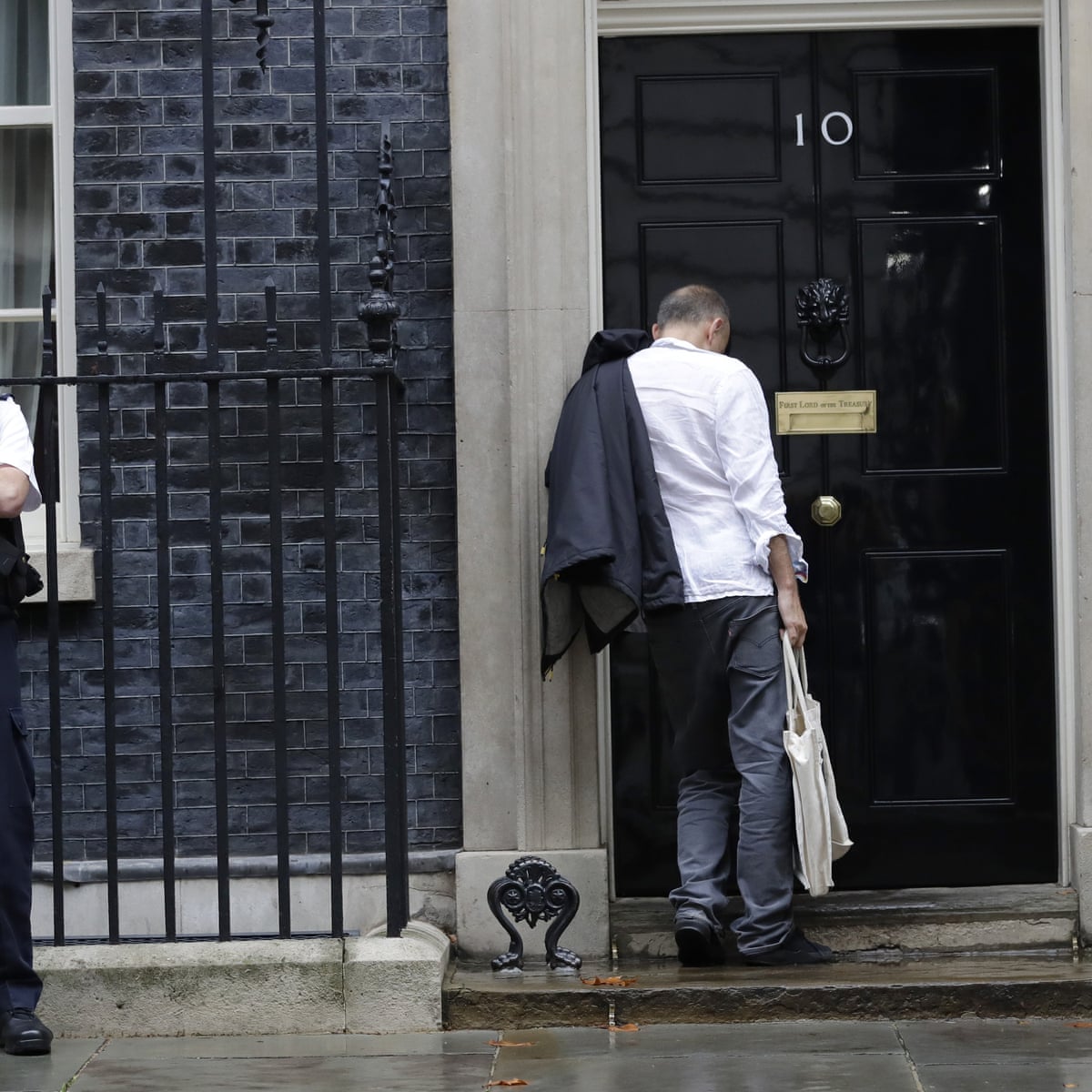 Veteran Boris Johnson Aide Quits As Downing Street Adviser Conservatives The Guardian