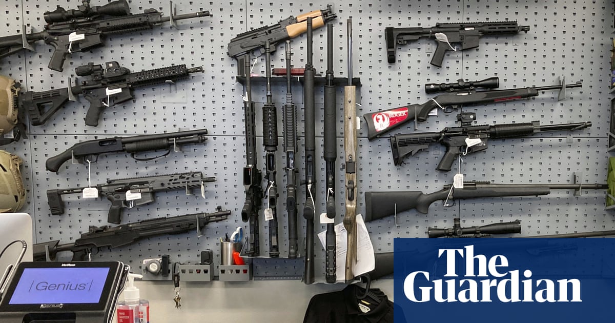Gun purchases accelerated in the US from 2020 に 2021, 研究は明らかに