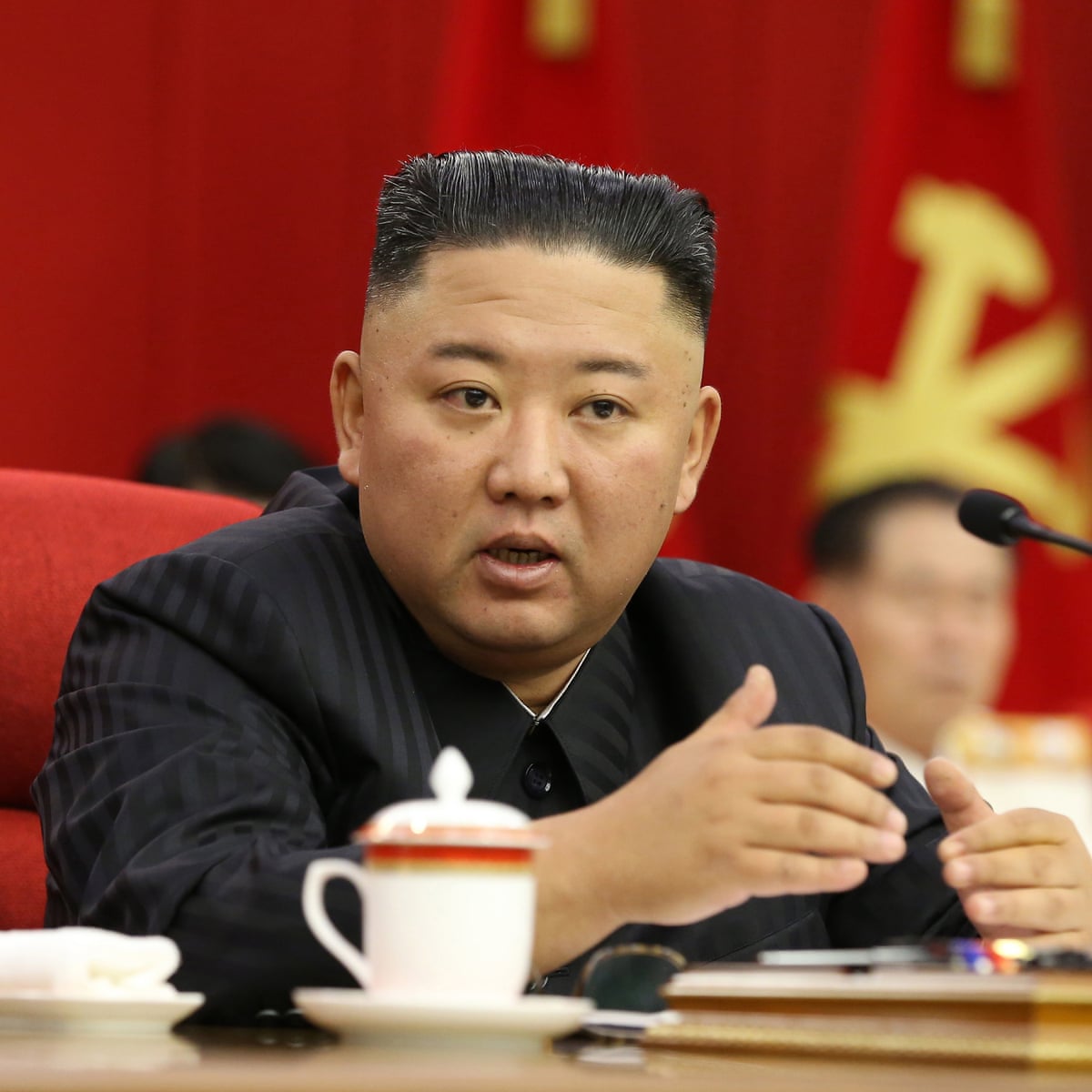 Kim Jong Un North Korean Height / Kim Jong Un Height Weight Wife Sister