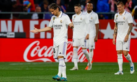 Luka Modric dari Real Madrid terlihat kehilangan setelah gol ketiga Girona.
