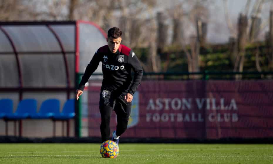 Philippe Coutinho training with his new club.