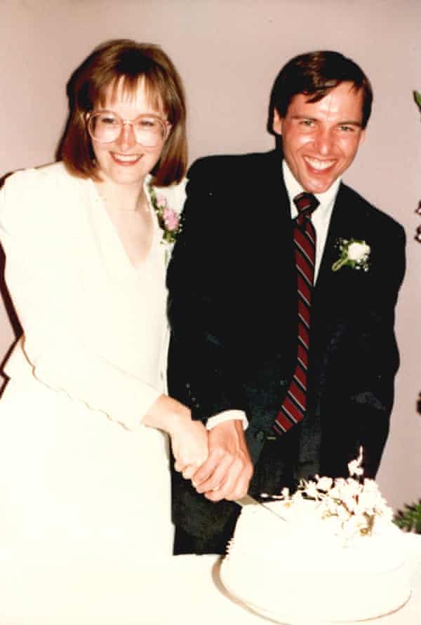 ماري وروي يوم زفافهما عام 1987.