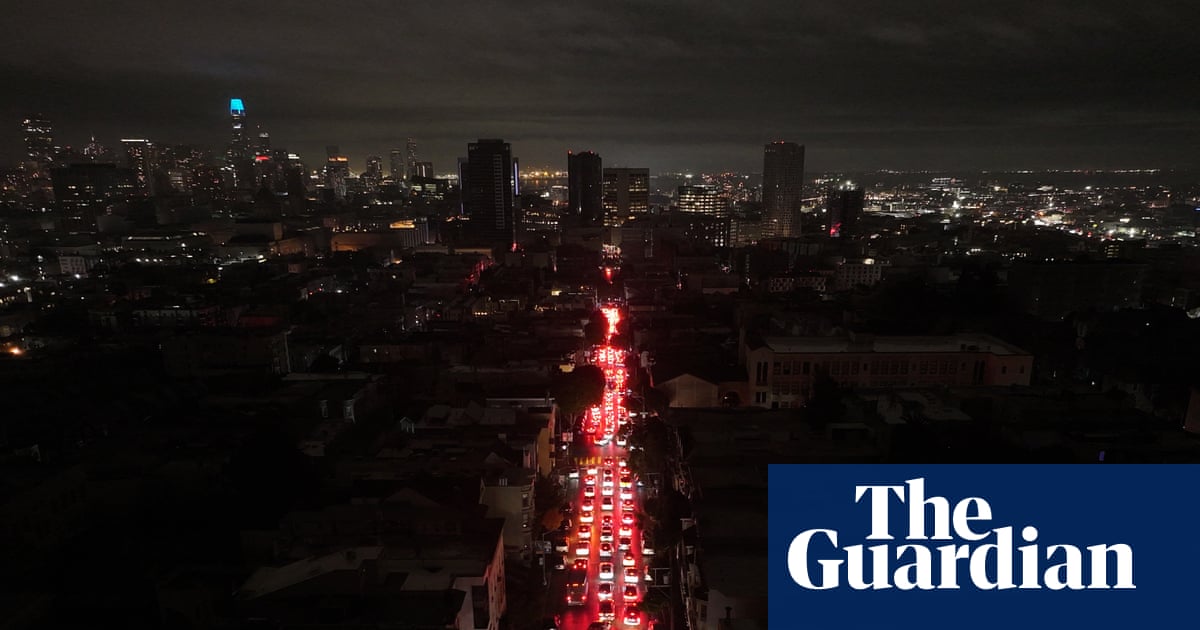 Mass power outages affect 130,000 in San Francisco and disrupt traffic