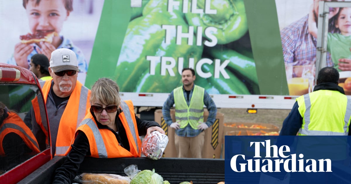 Trump news at a glance: Republicans insist Trump is ‘desperate’ to resolve shutdown as Snap payments end