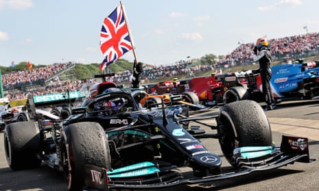 140,000 F1 fans in North Buckinghamshire as Hamilton wins British Grand Prix