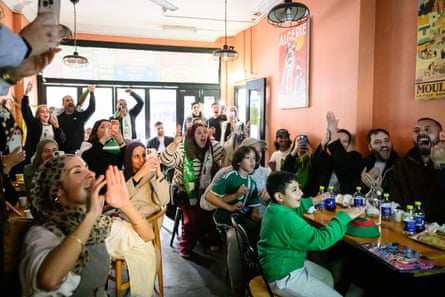 The crowd erupts aft an Algeria goal