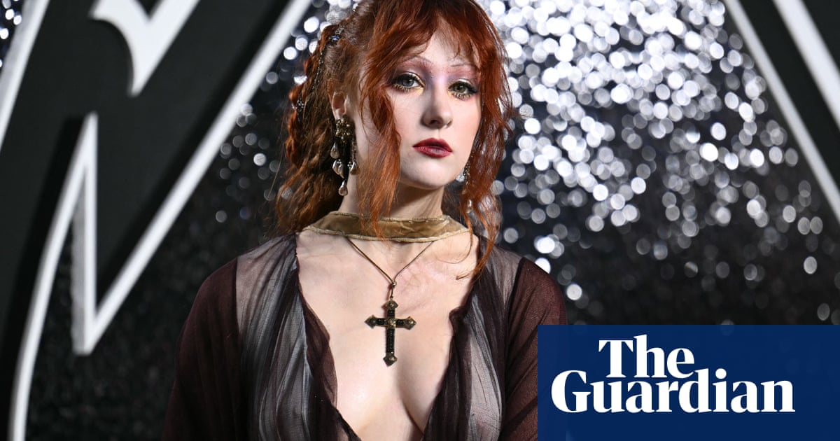 Chappell Roan cancela su aparición en el festival de EE. UU.: ‘Las cosas se han vuelto realmente abrumadoras’ | Chappell Roan Chappell Roan cancela su aparición en el festival de EE. UU.: ‘Las cosas se han vuelto realmente abrumadoras’ | Chappell Roan