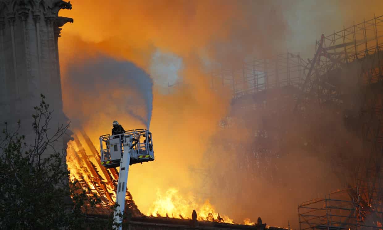 Experts laugh at Trumps advice on Notre Dame fire