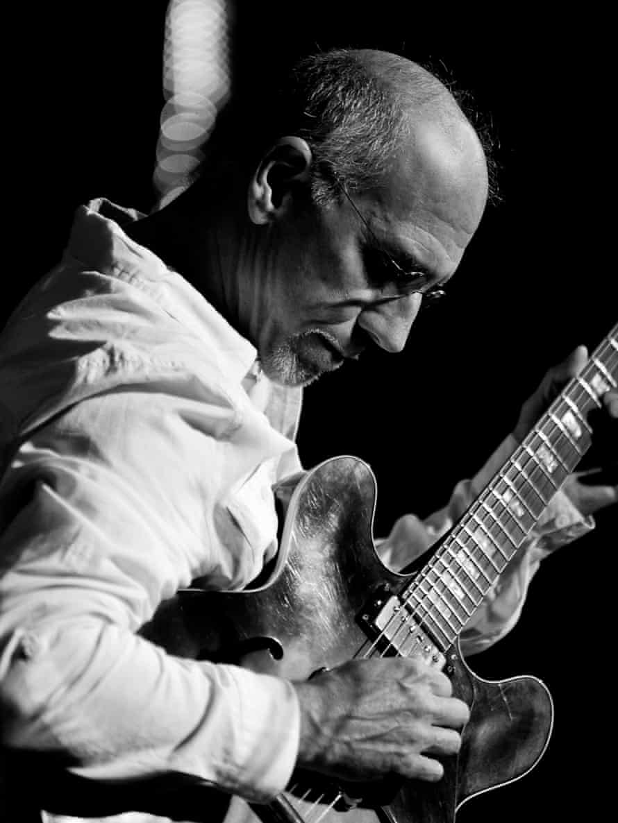 Larry Carlton, who worked on the original album, will play at Pilgrimer’s premiere.