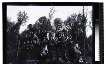 Children on the Fieldbrook stump, date unknown