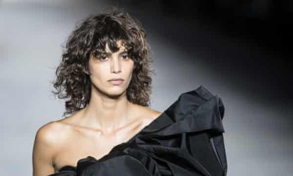 Den argentinske model Mica Argañaraz , det nye ansigt for Zara.