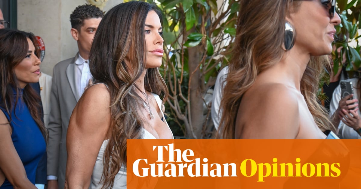 A question for Lauren Sanchez: was this a hen do or a humanitarian mission to liberate Paris from good taste? | Marina Hyde