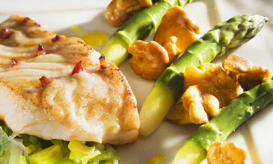 Fish and asparagus dish at Auberge Le Relais, Champagne, France.