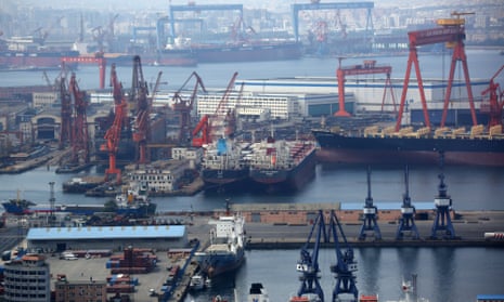 The ship was due to unload 70,000 tonnes of American soya beans in the Chinese port of Dalian.