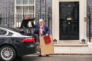 Cabinet Meeting - LondonWork and Pensions Secretary Therese Coffey arrives in Downing Street, London, ahead of the government’s weekly Cabinet meeting. Picture date: Thursday November 11, 2021. PA Photo. Photo credit should read: Stefan Rousseau/PA Wire