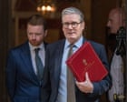 Keir Starmer Difende il Suo Capo di Gabinetto Nonostante le Fughe di Notizie sulla Sua Leadership