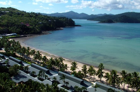 Image of Catseye beach and the bay on Hamilton Island