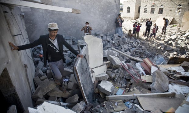 yemen air strike destroys house