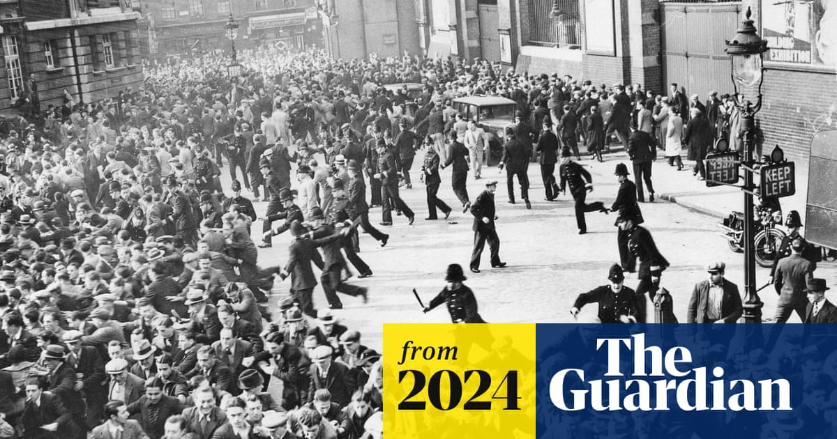 Archive, 1936: Fascist march on Cable Street stopped after disorderly scenes