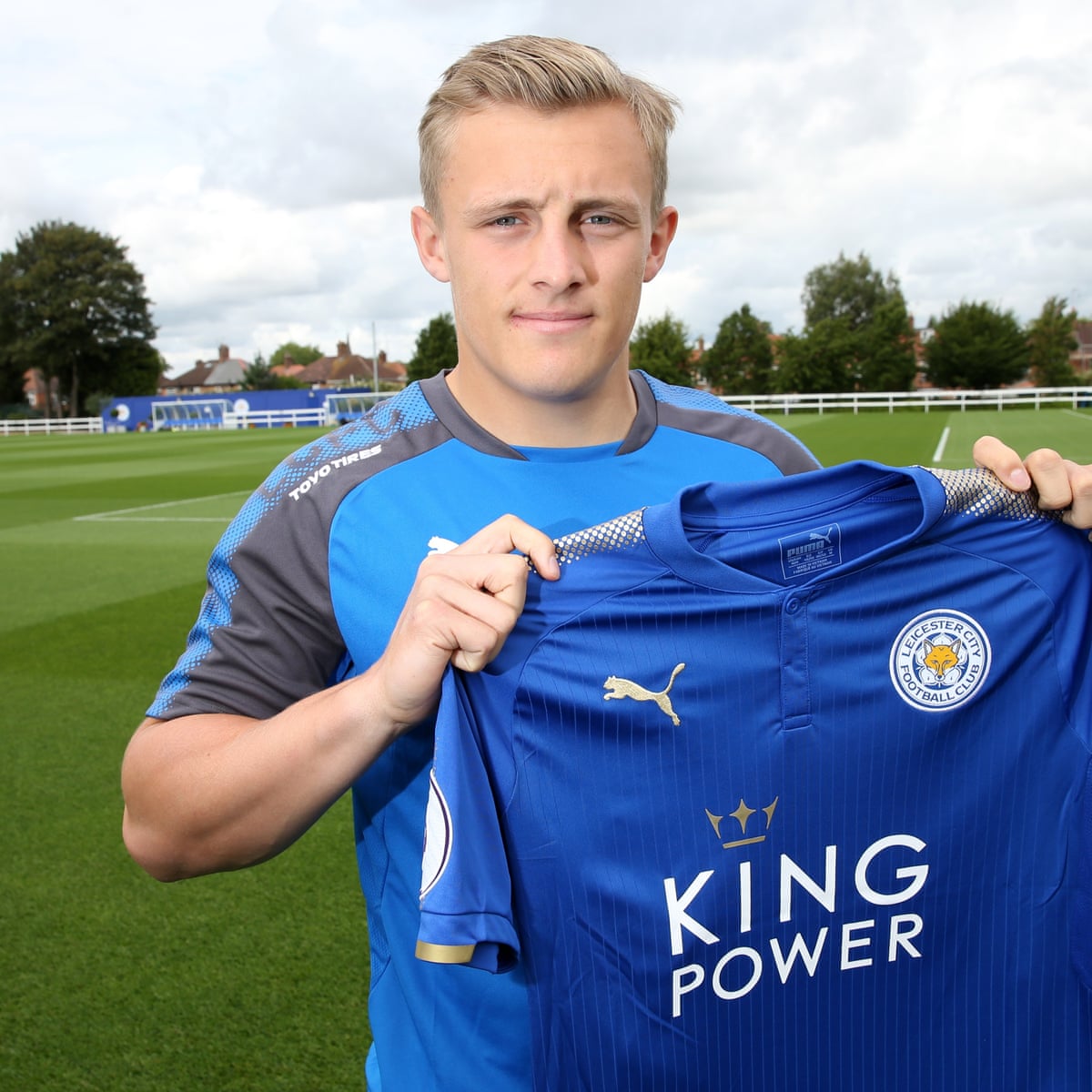 Transfer Roundup Leicester City Sign George Thomas And Adam Legzdins Joins Burnley Football The Guardian