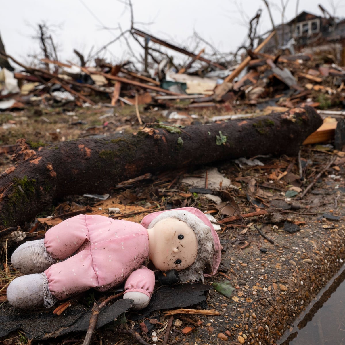 Kentucky tornadoes: babies in bathtub survive after twister blows them  outside | Tornadoes | The Guardian