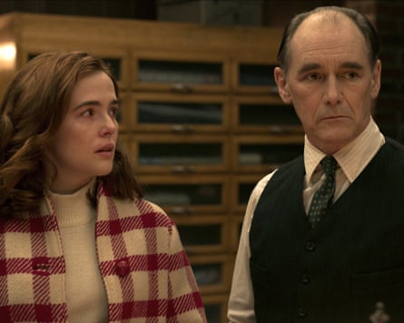 Dylan O’Brien and Mark Rylance star in The Outfit.