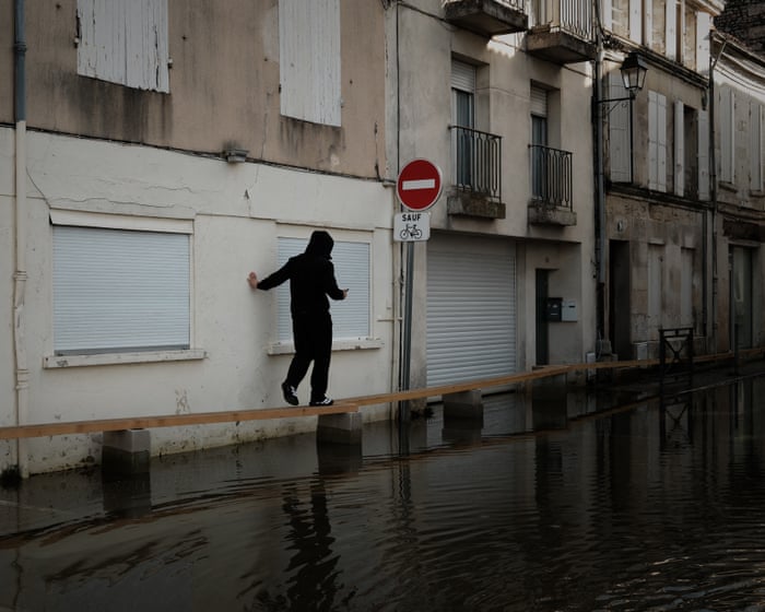 Rising temperatures may increase flood risk through river ‘whiplash’, study finds